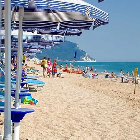 Aparthotel Villaggio Riva Musone Porto Recanati