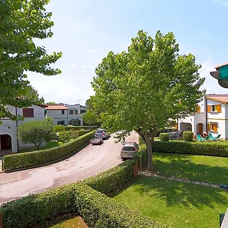 Aparthotel Villaggio Riva Musone 4*